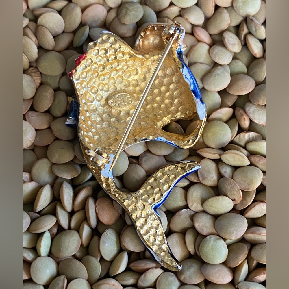 Lind Gal LG Blue and Gold Fish Sailor Enamel Brooch Vintage Mid-Century Nautical - Picture 2 of 3